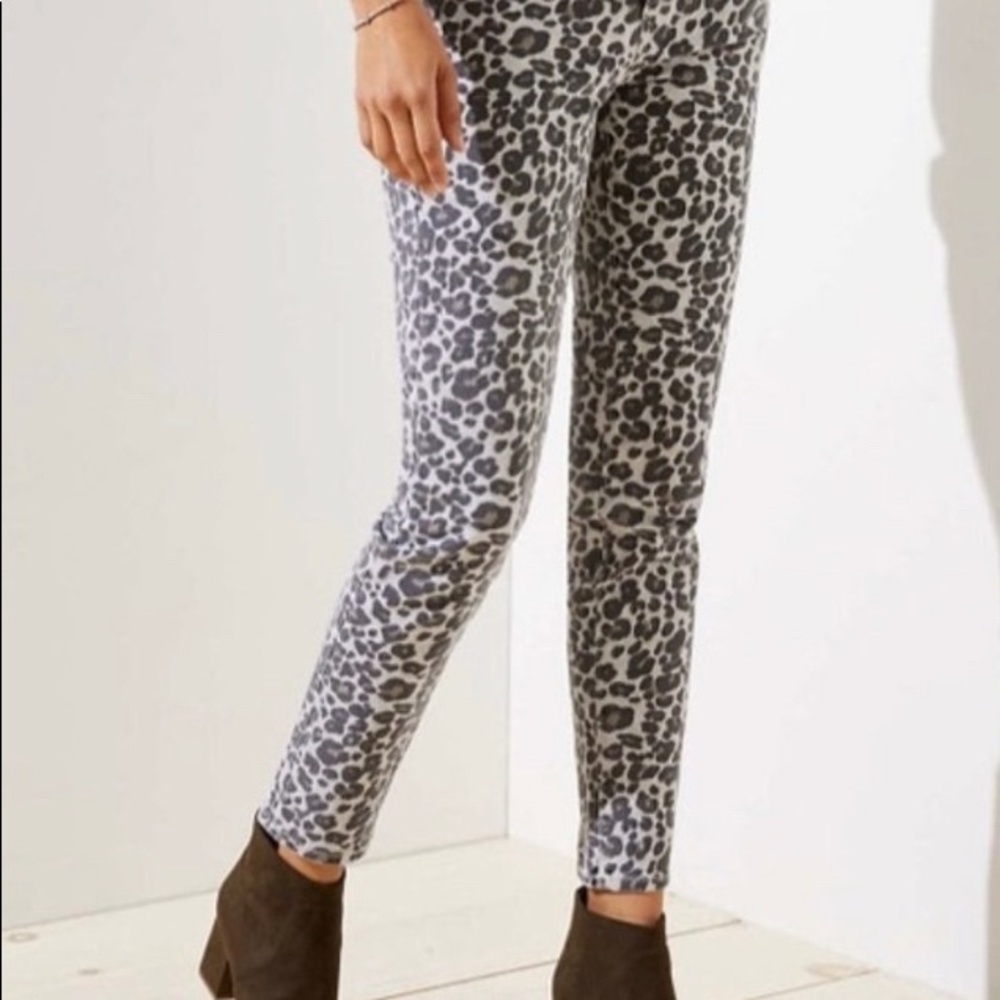 LOFT NWT Leopard Print Curvy Skinny Jeans